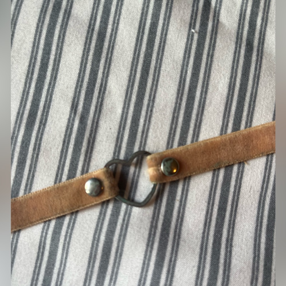 Urban Outfitters pink velvet choker